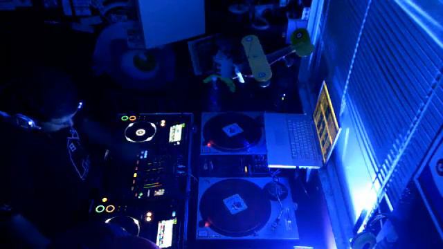 TECHNO CARTEL смотреть онлайн