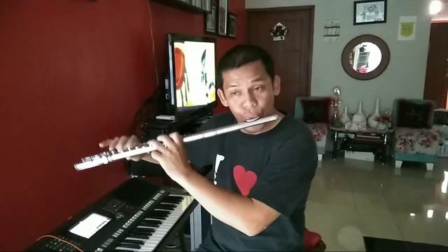 Dang Penghianat au (cover) flute by Newin Siahaan cipt : William Naibaho смотреть онлайн