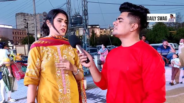 India Vs Pakistan Redmi Smart Phone Price Comparison 2022| MI Phone Price | Pakistan public reactio смотреть онлайн