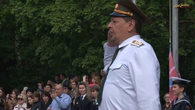 ПОСЛЕДНИЙ ЗВОНОК В НАВИГАЦКОЙ ШКОЛЕ смотреть онлайн