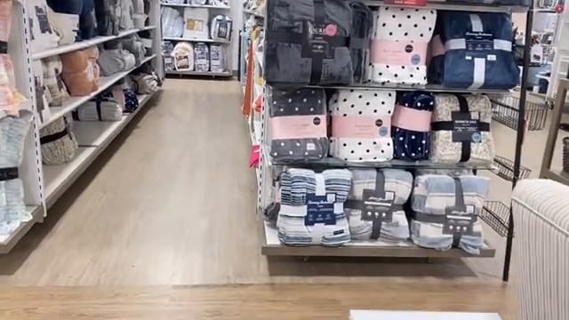 SWM: What's New at Homegoods, Let's find out! | Come and Shop with Me | MOOREGIRL смотреть онлайн