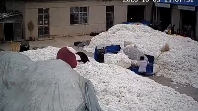 Возгорание на складе хлопка смотреть онлайн