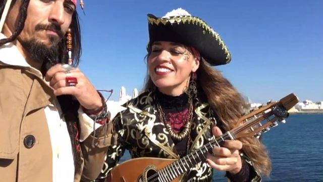 sHe's a Pirate - #MANDOLIN cover - Disney's Pirates of the Caribbean Theme - Carnaval de Cádiz смотреть онлайн