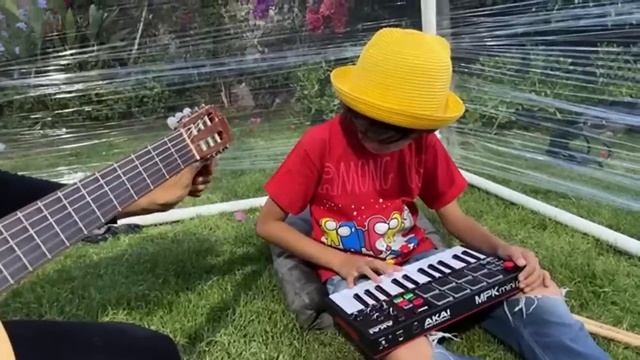 Ya estoy en vivo y vamos a pasar la noche en mi búnker invisible смотреть онлайн