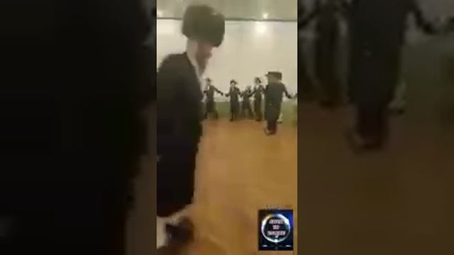 Евреи в моде при любой погоде смотреть онлайн