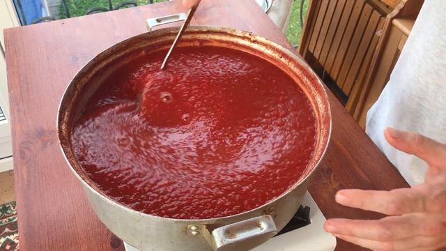 Как делают ТОМАТНЫЙ СОУС? смотреть онлайн