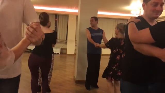 Урок по буги-вуги в клубе Максимум смотреть онлайн