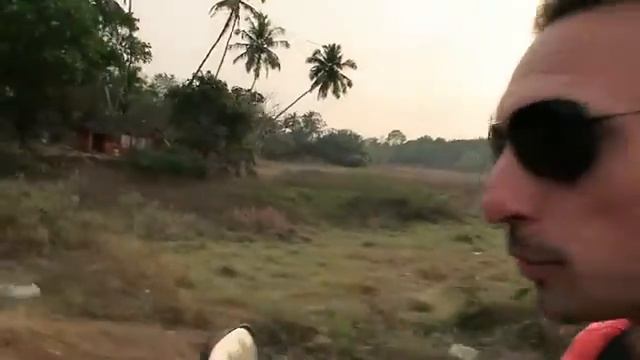 Goa Inde - La Vérité Sur La Police Locale VLOG N°7 смотреть онлайн
