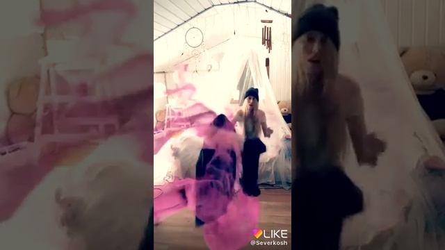 Самое первое видео Насти Кош?? смотреть онлайн