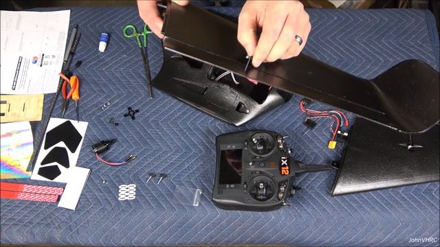 UNBOXING & BUILD Sonicmodell AR Wing Pro 1000mm Wingspan FPV Flying Wing