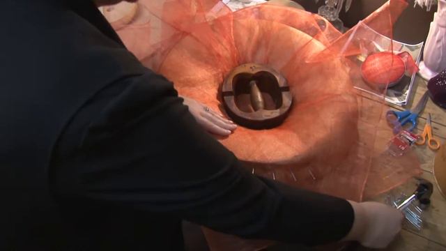 Kentucky Derby Hat Maker смотреть онлайн