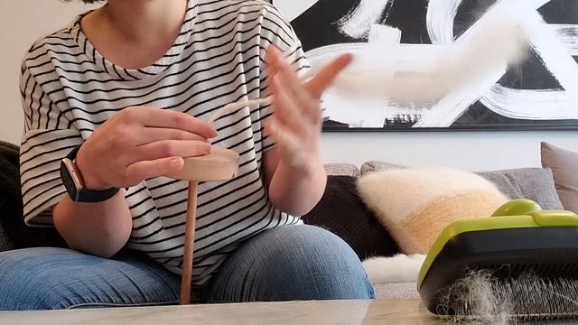 How to Spin Dog Fur Into Yarn: Theo the Samoyed Floof смотреть онлайн