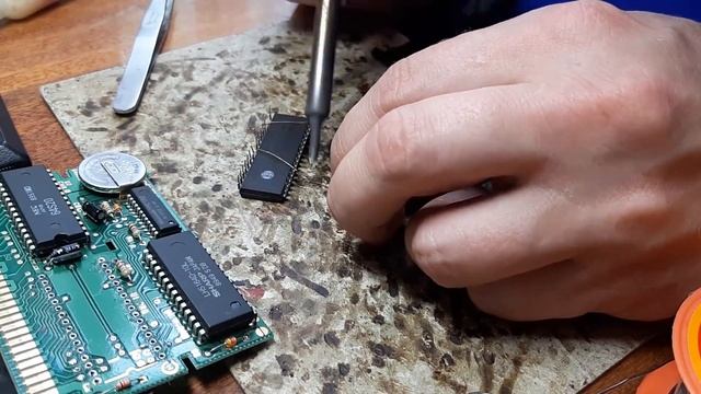 Bomberman 2! Собираем картридж - REPLICA mmc1 - 8bit'ный стародел #010 смотреть онлайн