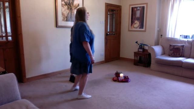 Erev Shel Shoshanim - Circle Dance With Cindy & Adrian