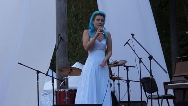 ИЛЬИНСКИЙ ПРУД САДКО FEST смотреть онлайн