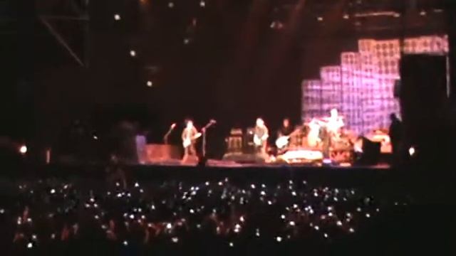 Perl Jam en Chile // Elderly Woman Behind The Counter In A Small Town // 16 -11- 2011 смотреть онлайн