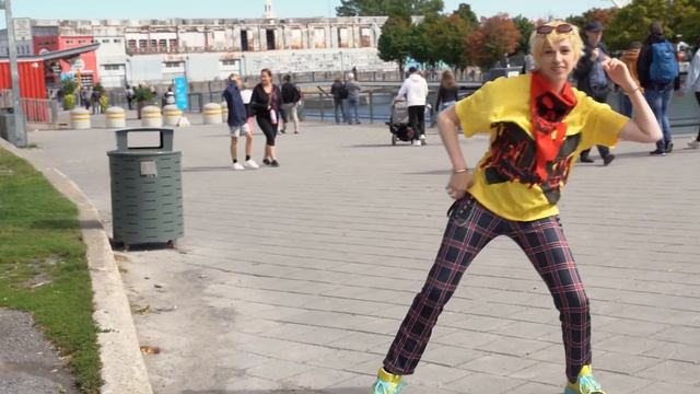 I Danced As EVERY Persona 5 Character In Public смотреть онлайн