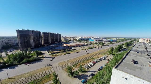 А из этого окна Волгамолл и "Троя" видна смотреть онлайн