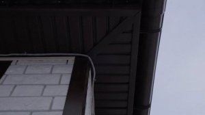 Выбор софитов для крыши: пластиковые или металлические? Виды софитов, для чего нужны?