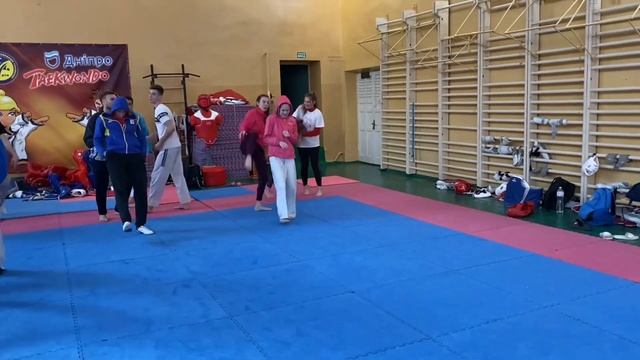 Ближняя дистанция. Подводящая к клинчу. смотреть онлайн