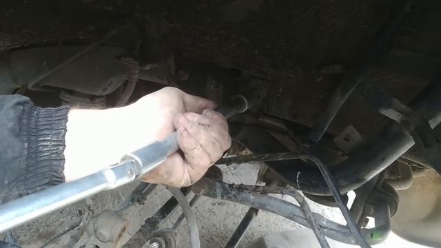Замена трубки бензобака на Nissan x-trail t30 смотреть онлайн