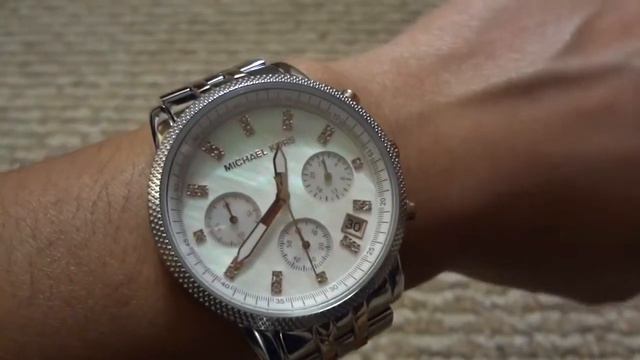 Michael Kors Ladies' Two Tone Rose Gold Stainless Steel Watch смотреть онлайн