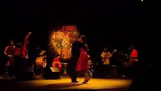 El Chamuyo Tango Salon junto a Los Alegres del Tango.flv смотреть онлайн