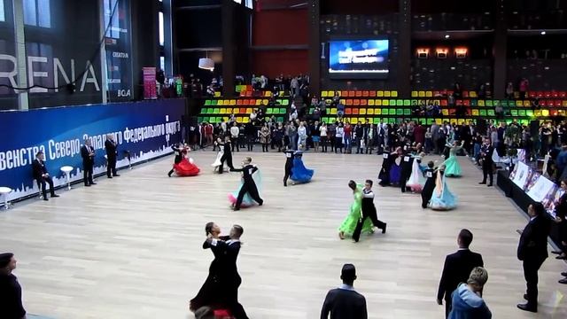 Медленный вальс (Юниоры-2 E класс, 6 танцев) 1\2 финала Первенство СФТС Санкт-Петербурга 17.01.2020 смотреть онлайн