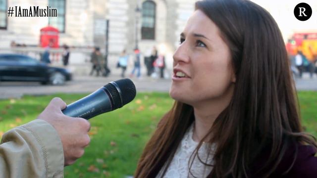 I am a Muslim So That Makes Me? (Amazing reactions in London) смотреть онлайн