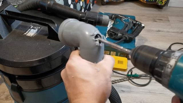 Как сверлить и штробить перфоратором БЕЗ ПЫЛИ смотреть онлайн