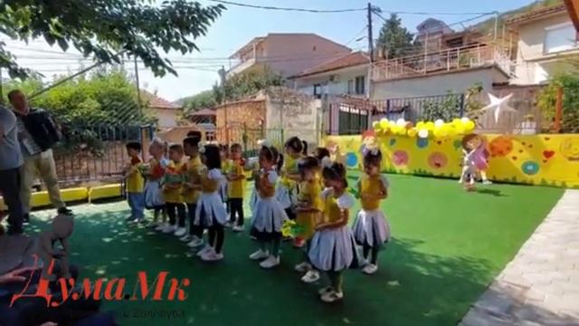 Отворање на новиот двор во објект „Ѕвездички“ на детската градинка „Димче Мирчев“ во Велес смотреть онлайн