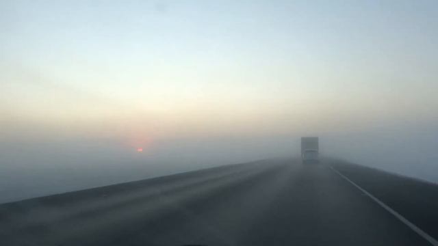 Восход солнца в тумане смотреть онлайн