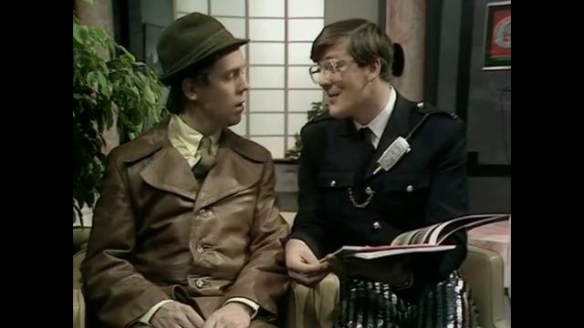 Полиция будущего совершенного капитализма будет такая. смотреть онлайн