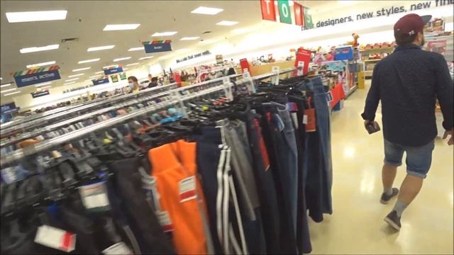 США: «Черная пятница» в магазине MARSHALLS в Сакраменто