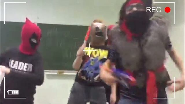 БАНДИТЫ УКРАЛИ ПОДАРКИ ДЕВОЧЕК НА 8 МАРТА!! смотреть онлайн