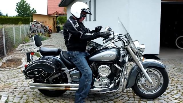 Yamaha Drag Star 1100 Sound With COBRA Exhaust