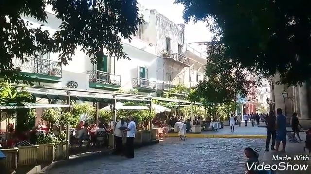 Прогулка по Старой Гаване смотреть онлайн