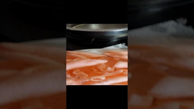 Креветочные чипсы, вкусные хрустящие смотреть онлайн