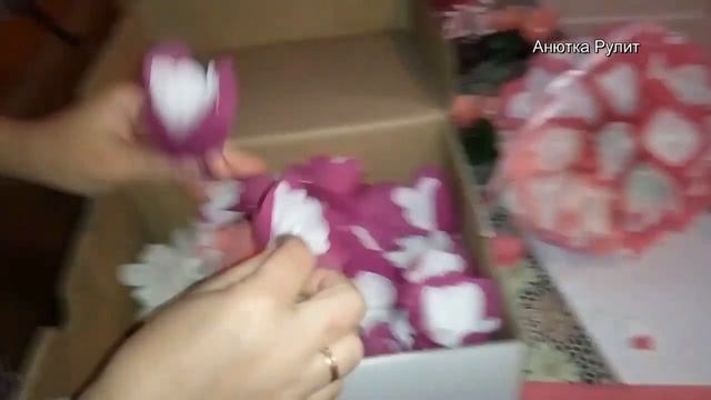 Как сделать цветочный шарик из гофробумаги, поделка смотреть онлайн