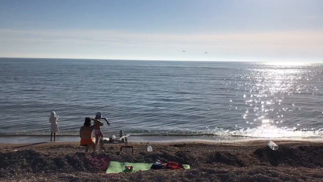 Самолеты над морем пролетели, махали им вслед 👋 🙂 смотреть онлайн