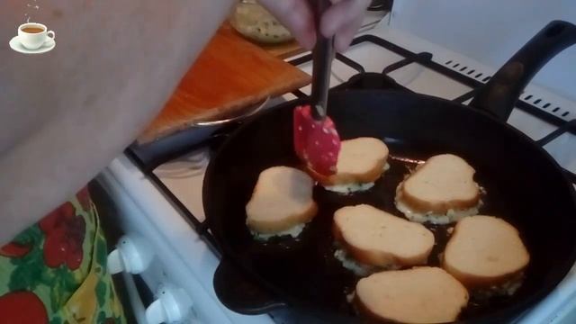 самый быстрый завтрак__ЛУКОВЫЕ ГРЕНКИ__очень вкусно смотреть онлайн