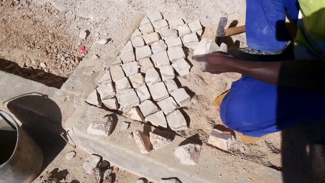 португалия. специальный камень для тротуаров и площадей (Calçada portuguesa) смотреть онлайн