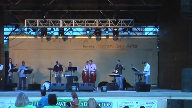 Carabali "The Dallas Salsa & Merengue Band" - Rompe Saraguey - Hector Lavoe смотреть онлайн