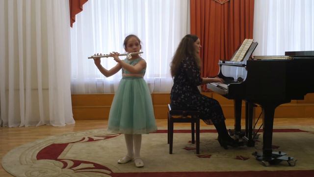 Глотова Даниэль, 8 лет. В. А. Моцарт. Ария Папагено. смотреть онлайн