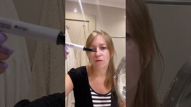 Подводка-фломастер, которой легко рисовать стрелки смотреть онлайн