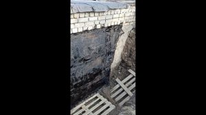 Гидроизоляция задней стены гаража. Сентябрь 2020