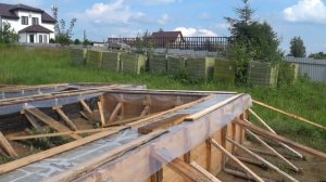 Не выдержала опалубка, ленточный фундамент, заливка бетона.