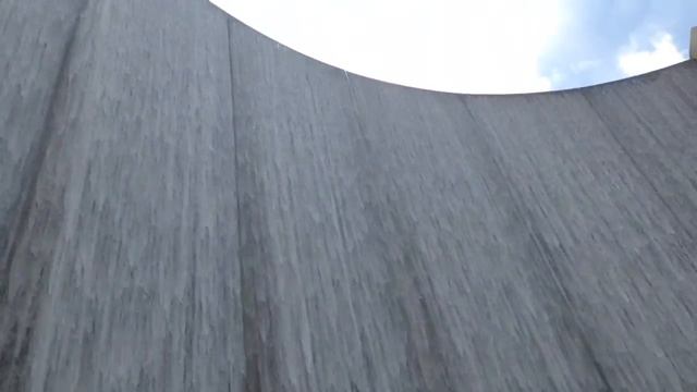 Очень крутой фонтан в Хьюстоне смотреть онлайн