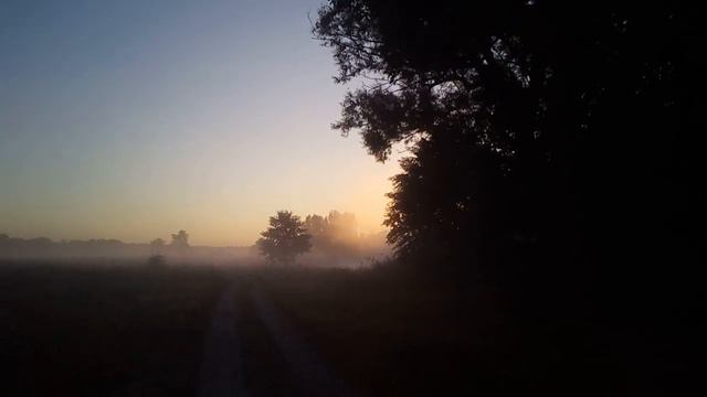 Дым над водой, густой туман смотреть онлайн