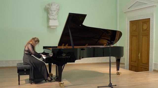 Мария Гапон. И.С. Бах. Прелюдия и фуга F minor BWV 857 смотреть онлайн